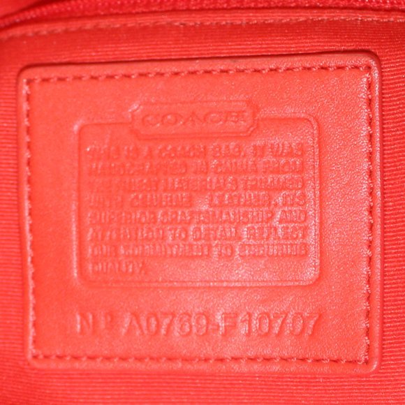 COACH Hampton Beige Cream Red Convertible Signature Purse No:A0769-F10707 - Picture 8 of 13
